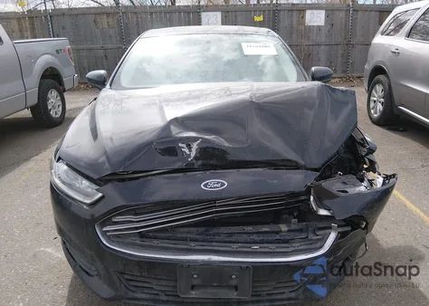 2015 Ford Fusion Hybrid S z USA, uszkodzony, nr VIN 3FA6P0UU8FR307885